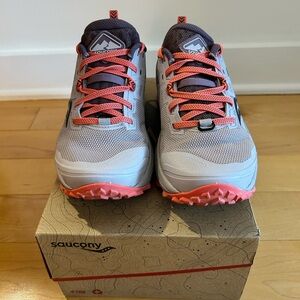 Saucony Peregrine 10 women’s trail running shoes, size 7